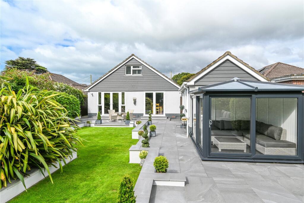 Additional image 20 of Dilly Lane, Barton on Sea, New Milton, Hampshire, BH25