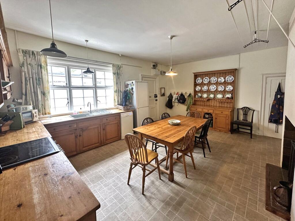 Additional image 9 of Lyndhurst Road, Christchurch, Dorset, BH23