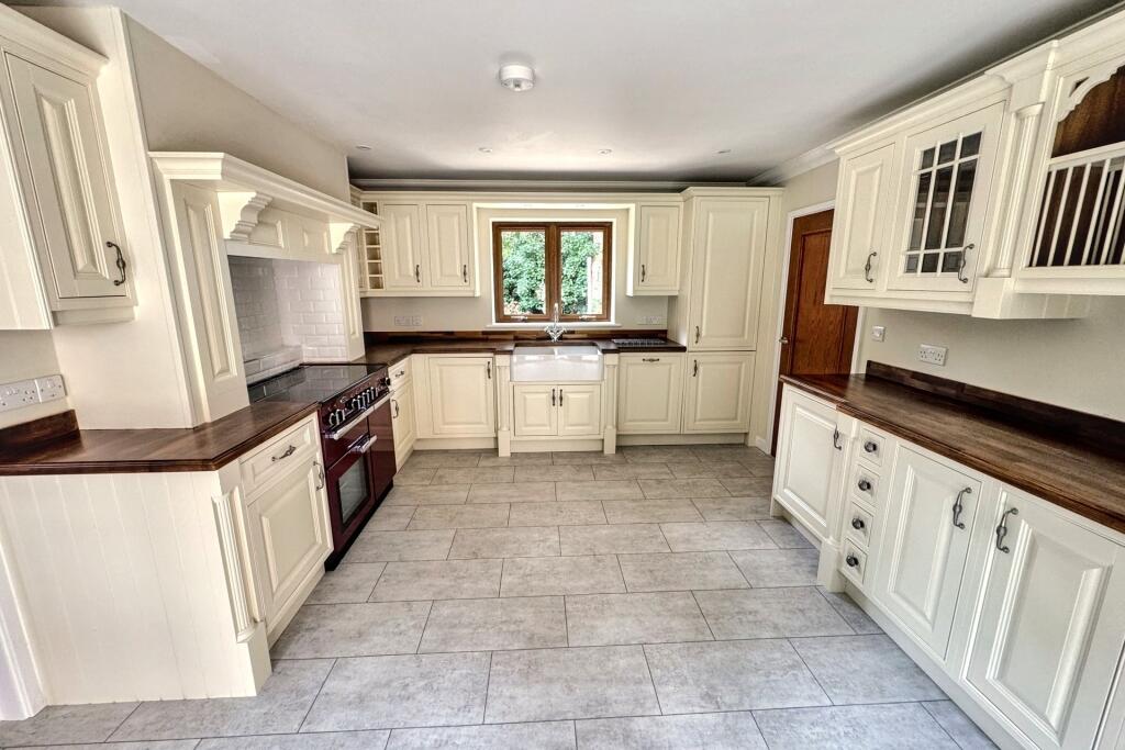 Additional image 10 of Horton