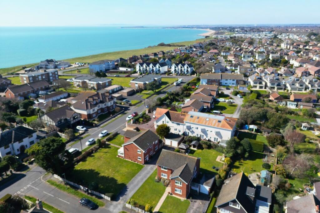 Additional image 19 of Woodlands Road, Barton On Sea, New Milton, Hampshire. BH25 7NS