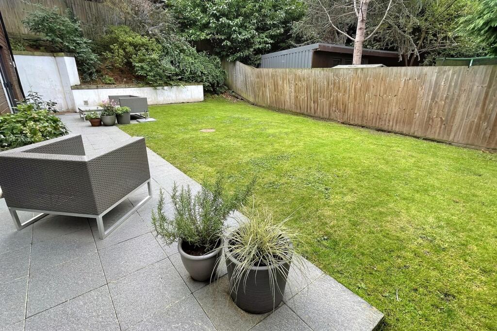 Additional image 12 of Queens Park