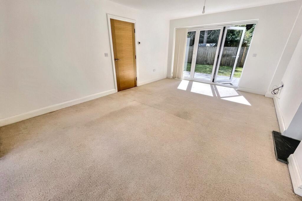 Additional image 28 of Queens Park