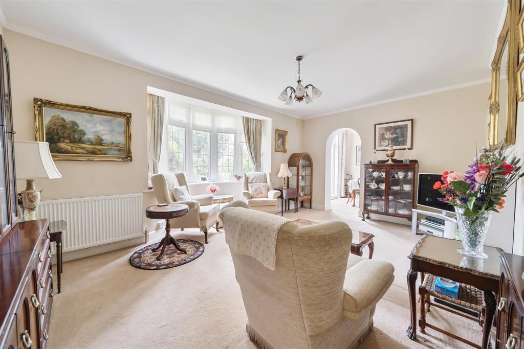 Additional image 4 of Abbotts Close