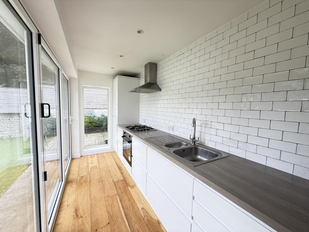 Additional image 13 of Clifton Road, Worthing, BN11