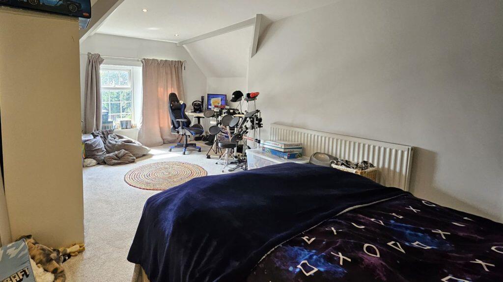 Additional image 32 of 194 Chorley New Road, Heaton, Bolton. BL1 5AA