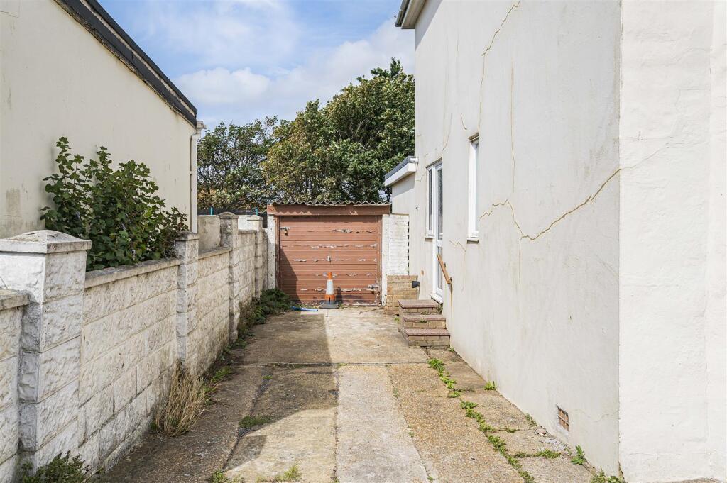 Additional image 30 of Phyllis Avenue, Peacehaven