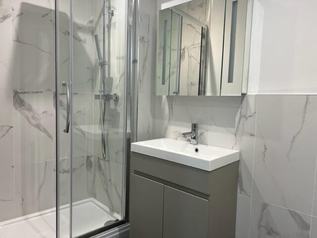 Additional image 8 of Queens Square