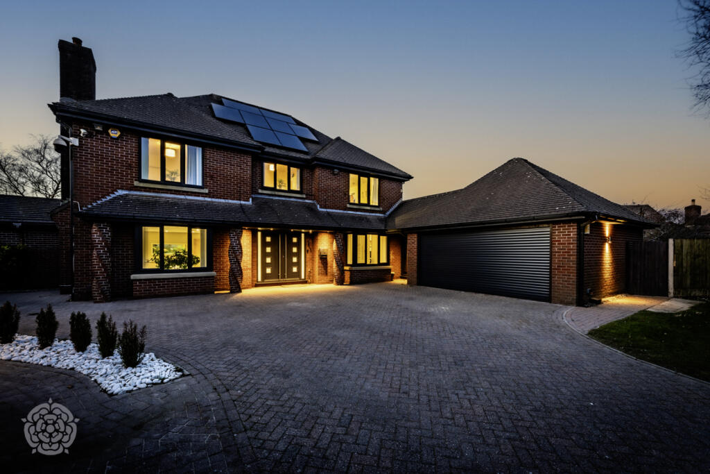 The Highgrove, Bolton, Greater Manchester, BL1 5PX