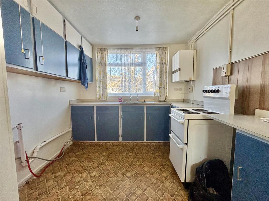 Additional image 24 of Downland Avenue, Peacehaven