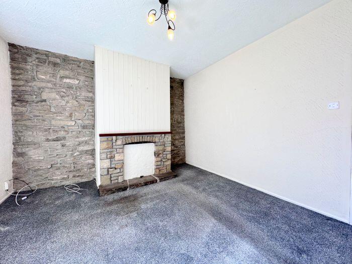 Additional image 2 of 32 Hough Lane, Bromley Cross, BL7 9DA