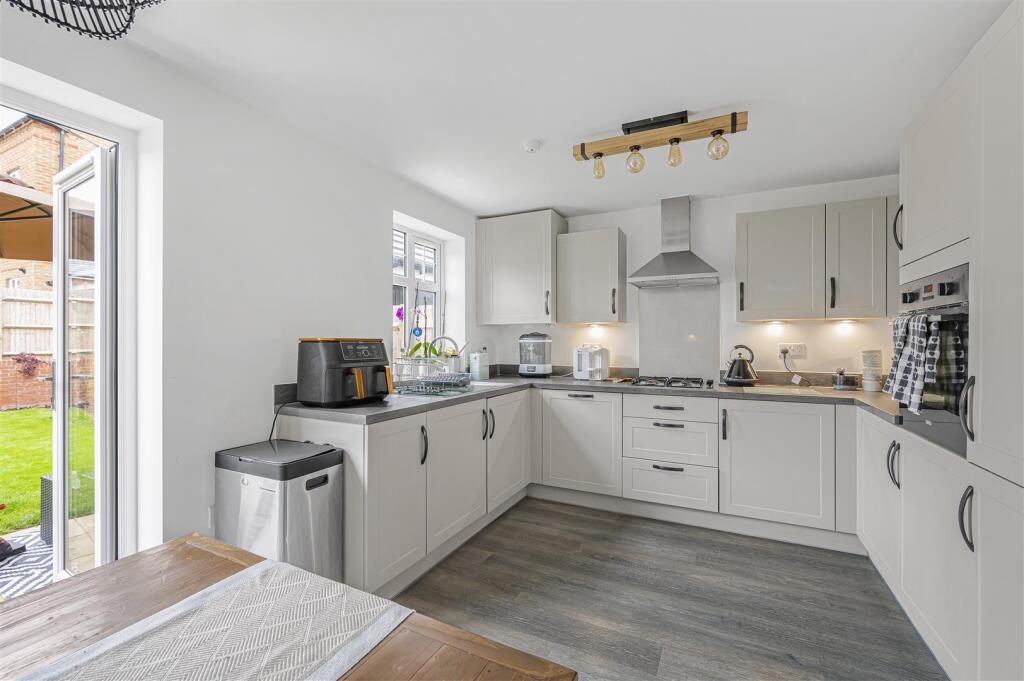 Additional image 33 of Nuthatch Lane, Peacehaven