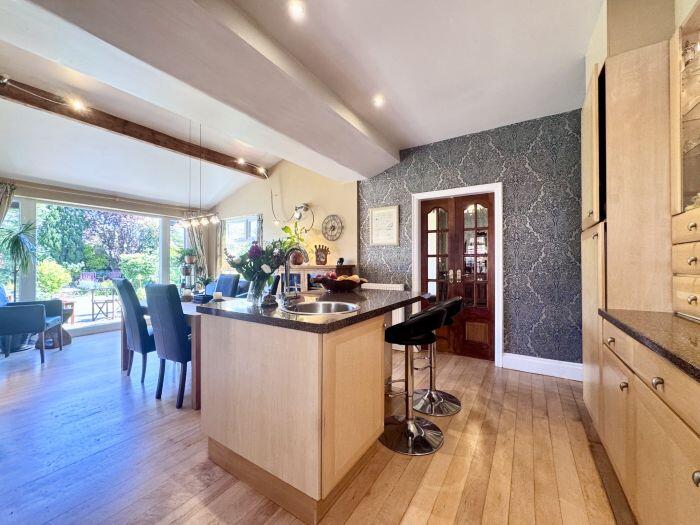 Additional image 8 of 210 Greenmount Lane, Bolton, BL1 5HZ