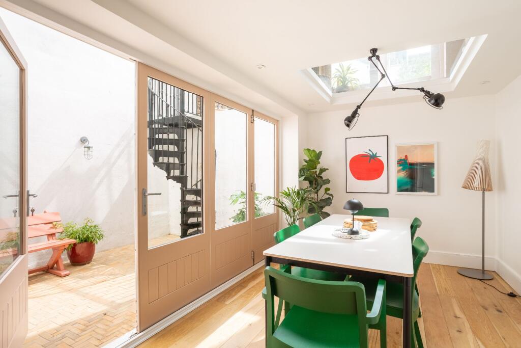 Additional image 10 of Compton Avenue, Brighton