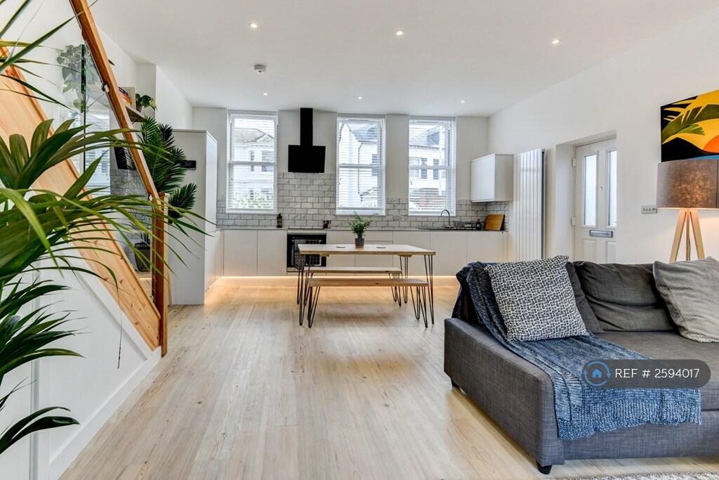 Additional image 4 of Shelley Cottage, Worthing, BN11