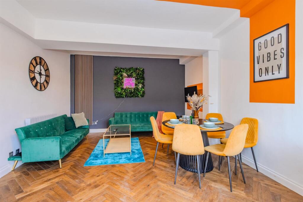 Additional image 2 of Penthouse, Clarence Square, Brighton