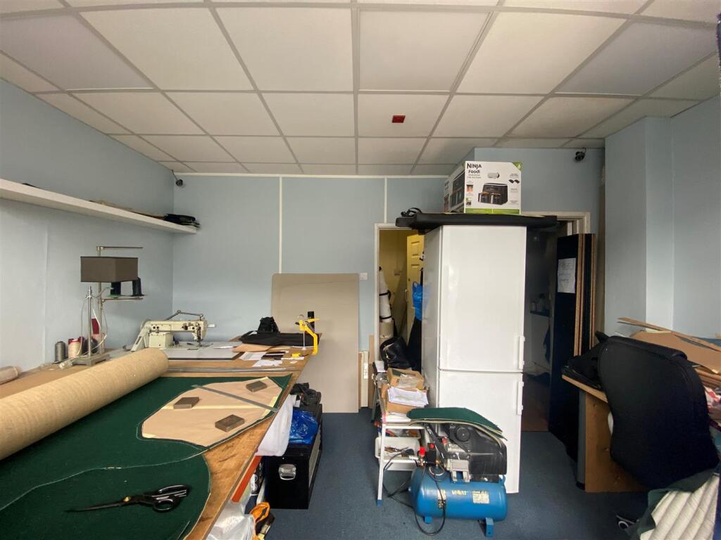 Additional image 5 of New Broadway, Worthing