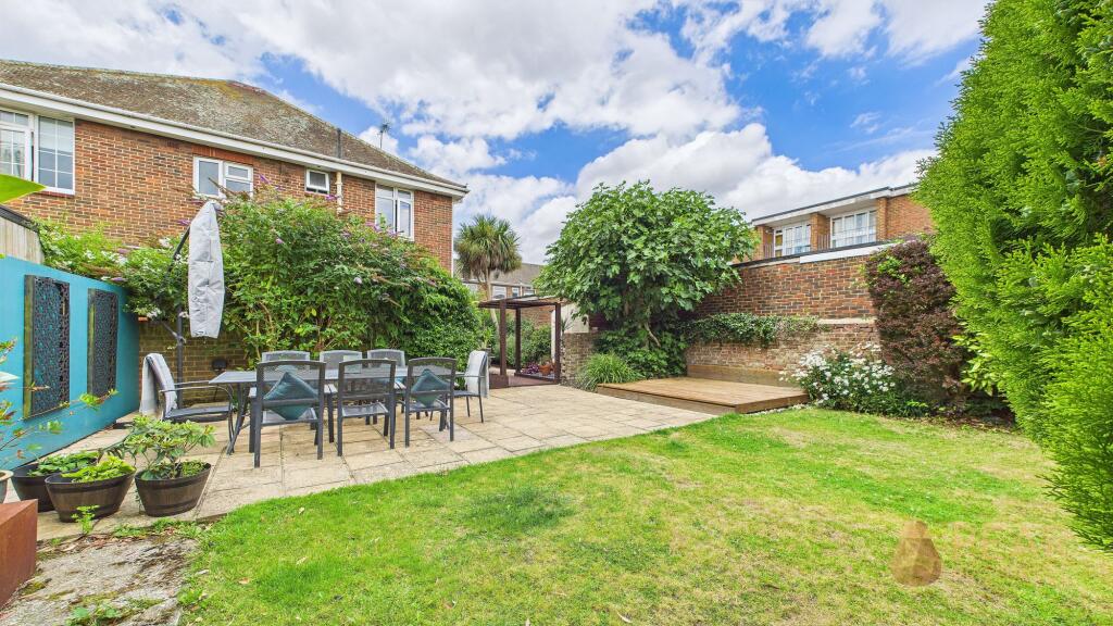 Additional image 16 of St. Raphael Road, Worthing, BN11