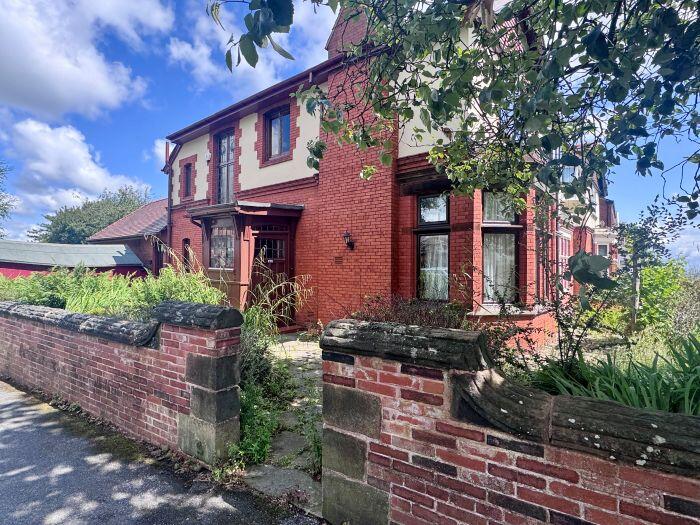 Additional image 38 of 572 Chorley Old Road, Heaton, Bolton, BL1 6AB