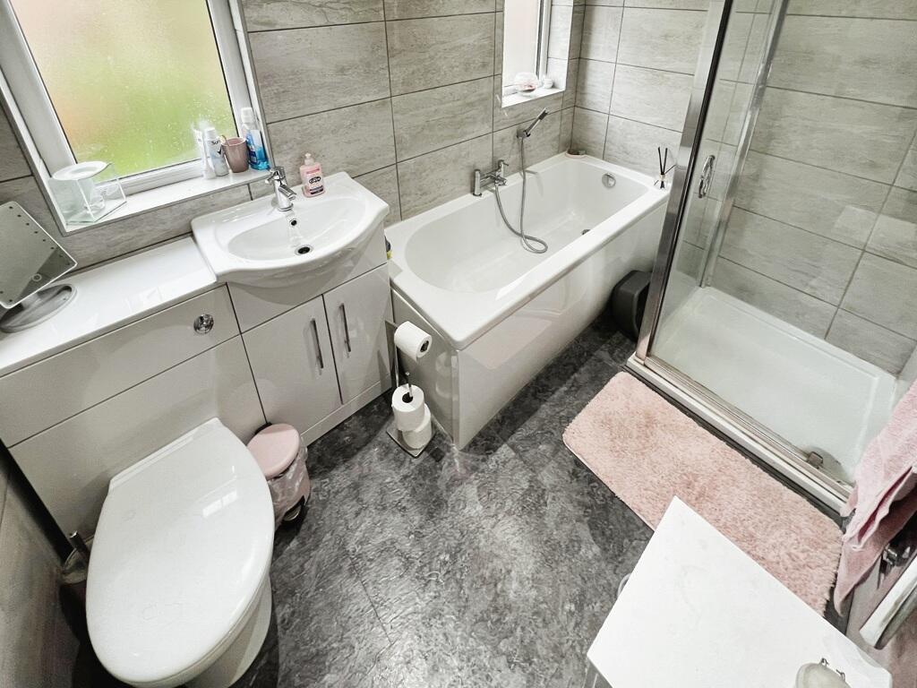 Additional image 7 of 28 Pendle Court, Bolton, Lancashire, BL1 6PY