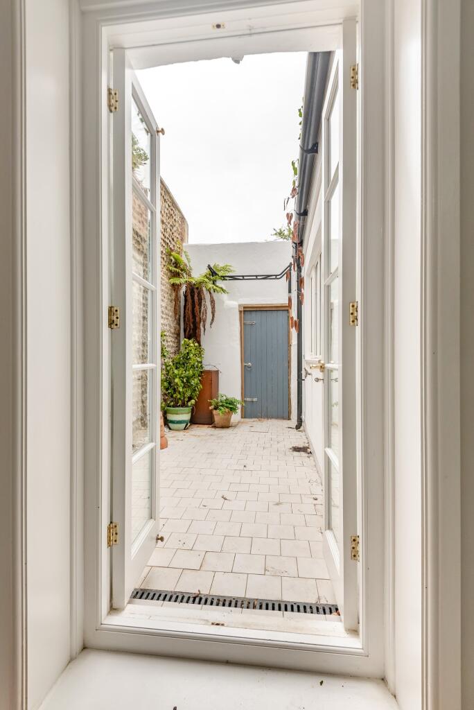 Additional image 19 of Alfred Place, Worthing, BN11