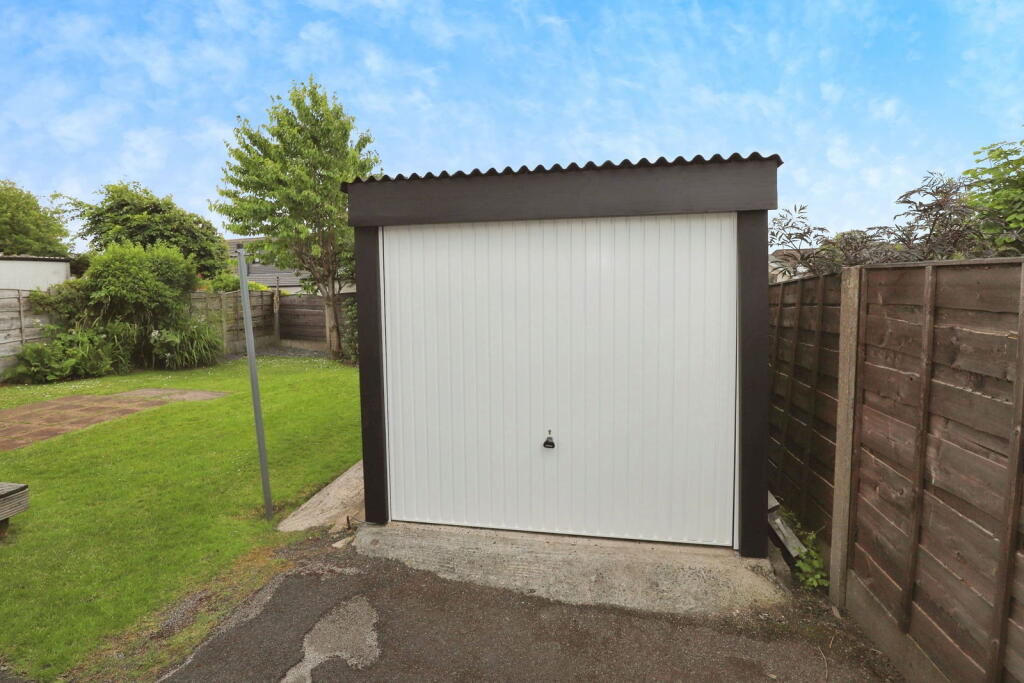 Additional image 25 of Pennine Close, Bury, BL8 1RB