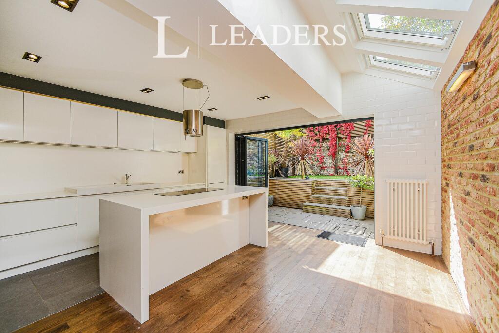 Additional image 12 of Port Hall Street