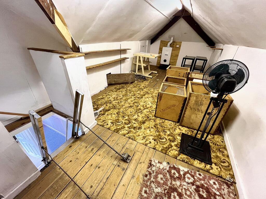 Additional image 19 of Langdale Drive, Bury, BL9