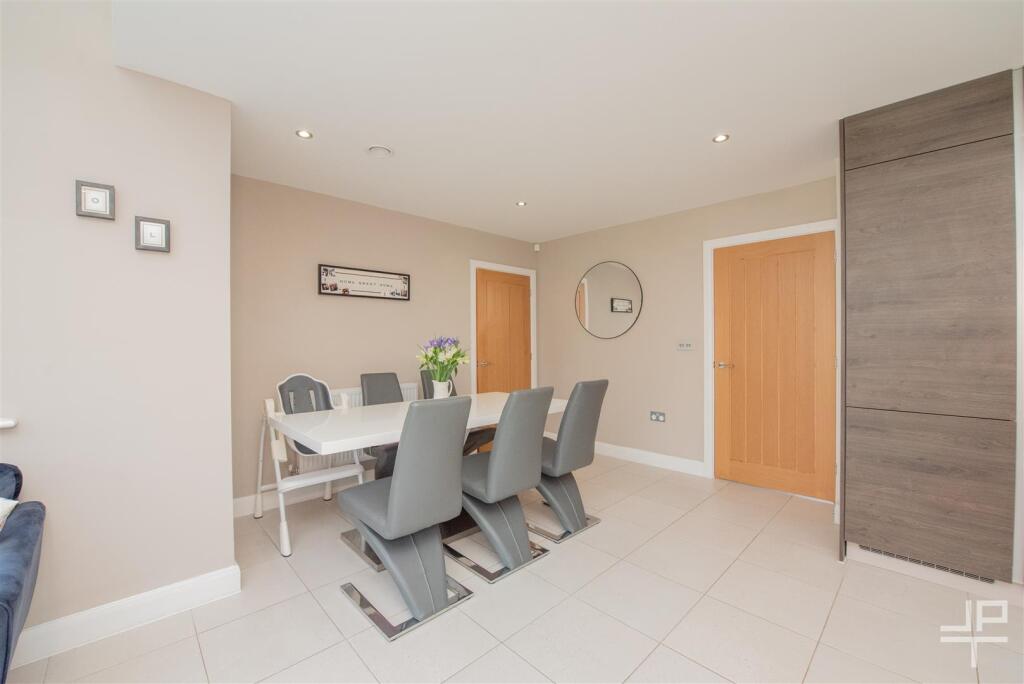 Additional image 4 of Watergate Close, Westhoughton, Bolton, BL5 3JJ