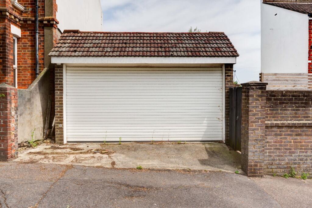 Additional image 9 of Hollingbury Park Avenue, Brighton