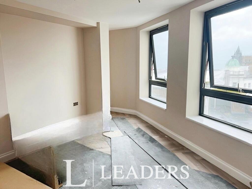 Additional image 6 of Queen Square