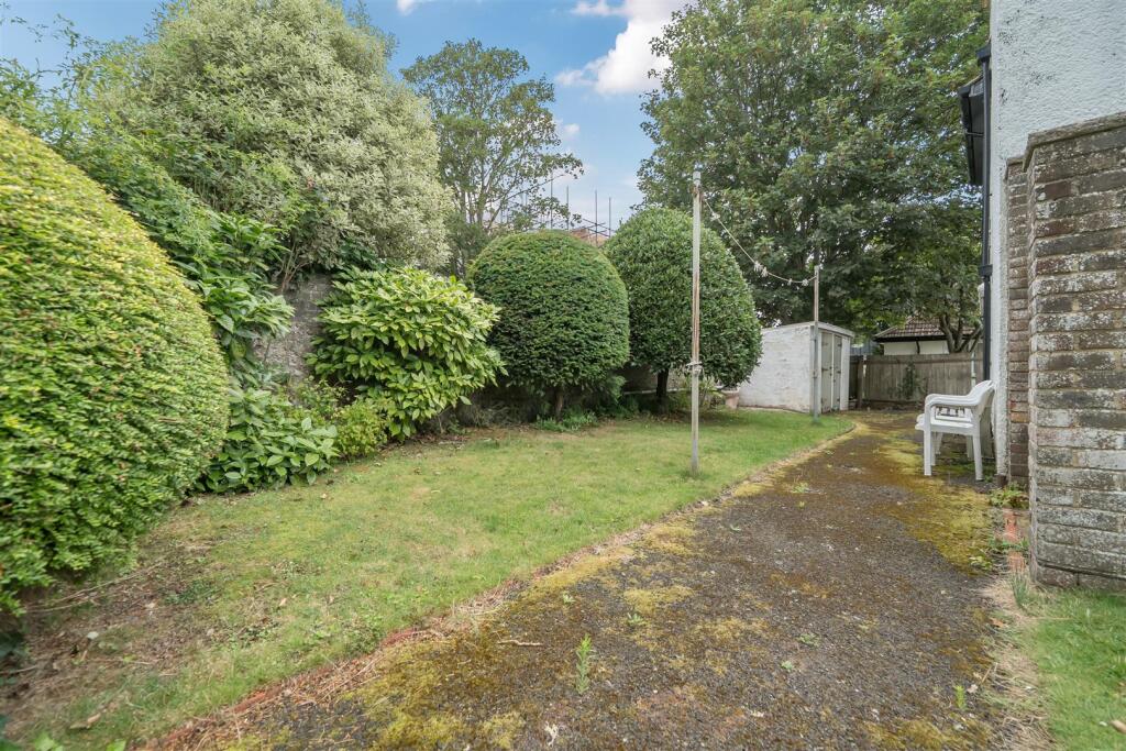 Additional image 19 of Abbotts Close