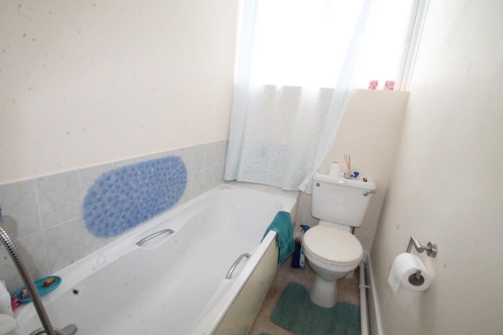 Additional image 5 of Farncombe Road
