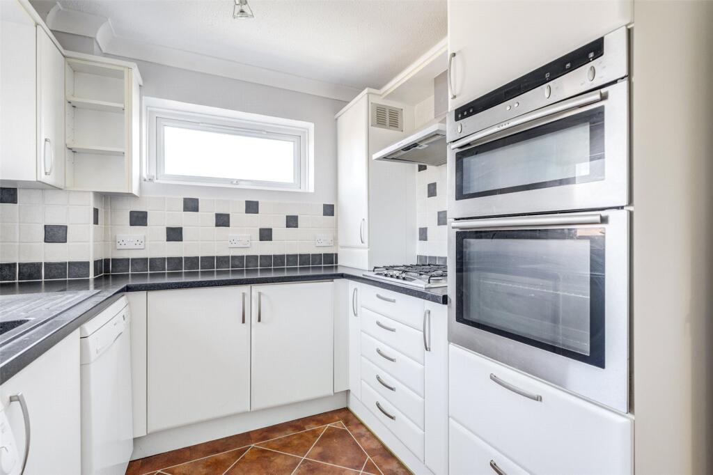 Additional image 8 of West View Court, 108 Heene Road, Worthing, BN11