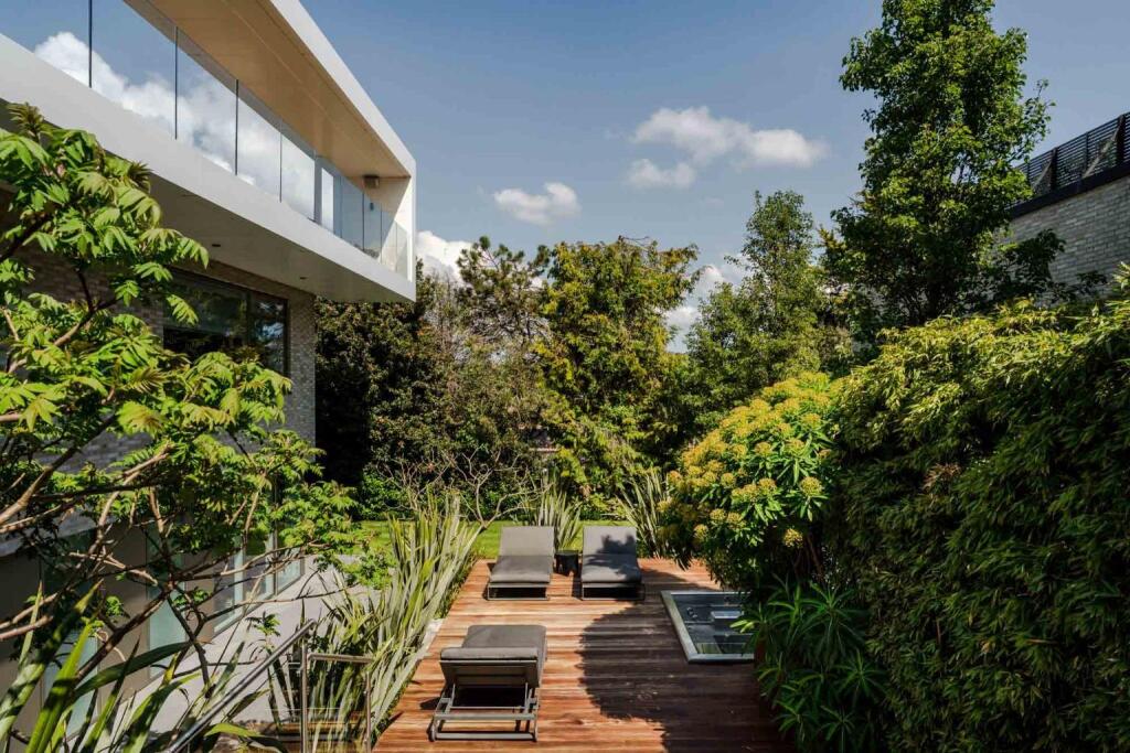 Additional image 54 of Withdean Road, Brighton, East Sussex, BN1