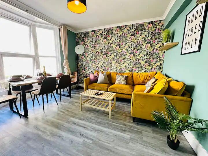 Additional image 3 of Little Preston Street