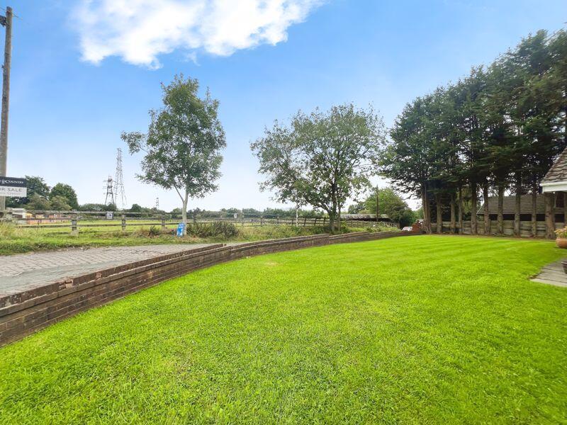 Additional image 14 of 'Mountain Greenery', Ladyshore Road, Bolton