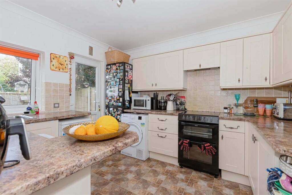 Additional image 2 of Sunny Close, Goring-By-Sea, Worthing