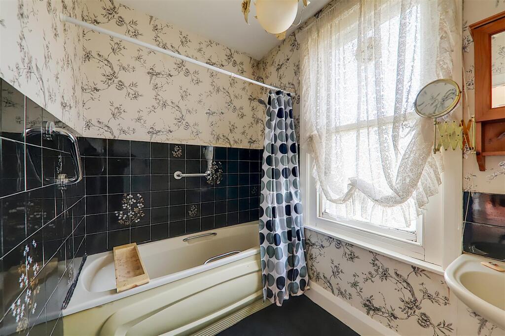 Additional image 11 of Ladydell Road, Worthing