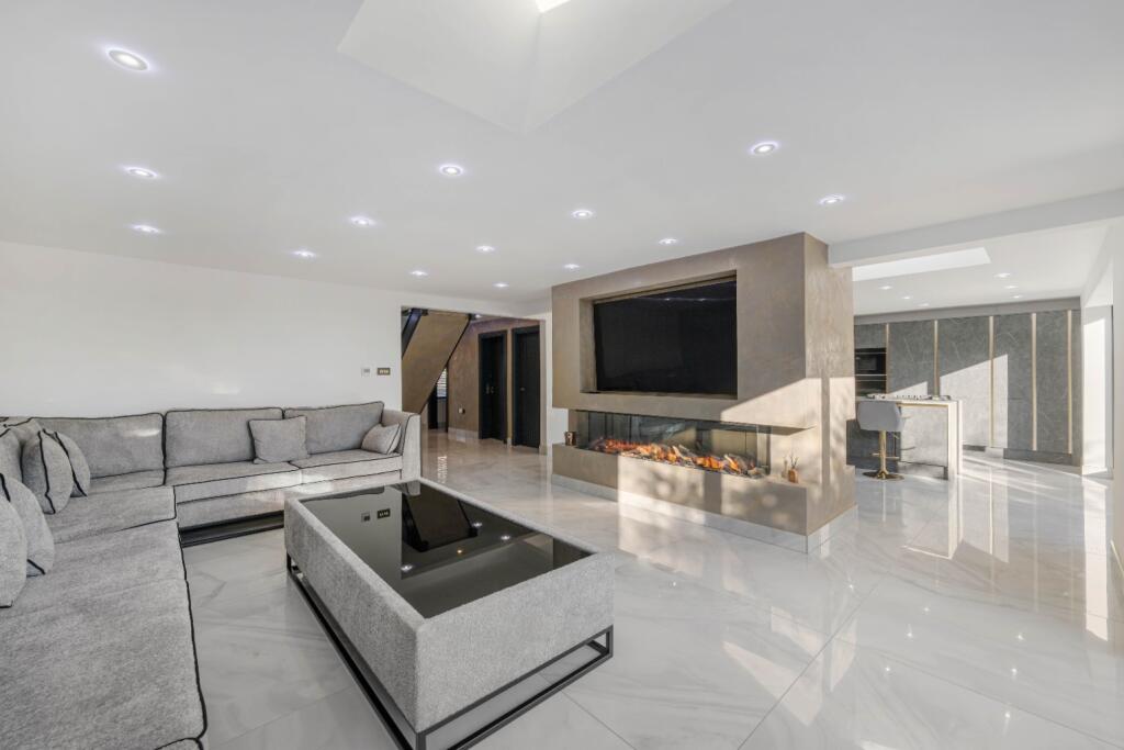 Additional image 6 of Shoreswood, Sharples, BL1 7