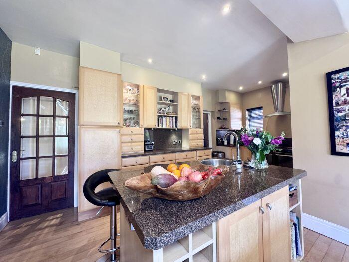 Additional image 11 of 210 Greenmount Lane, Bolton, BL1 5HZ