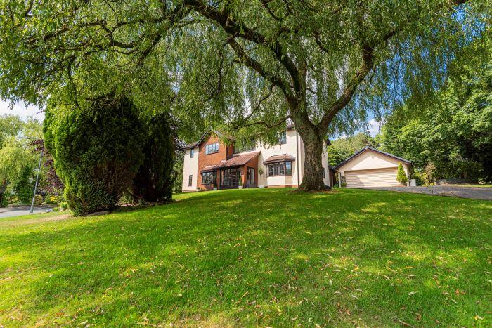 Additional image 2 of 10 Ravenswood Drive, Heaton, Bolton, BL1 5AJ