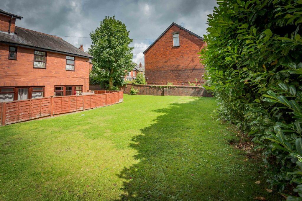 Additional image 13 of Apartment 3, Netherfield House, No 4 Albert Road, Heaton