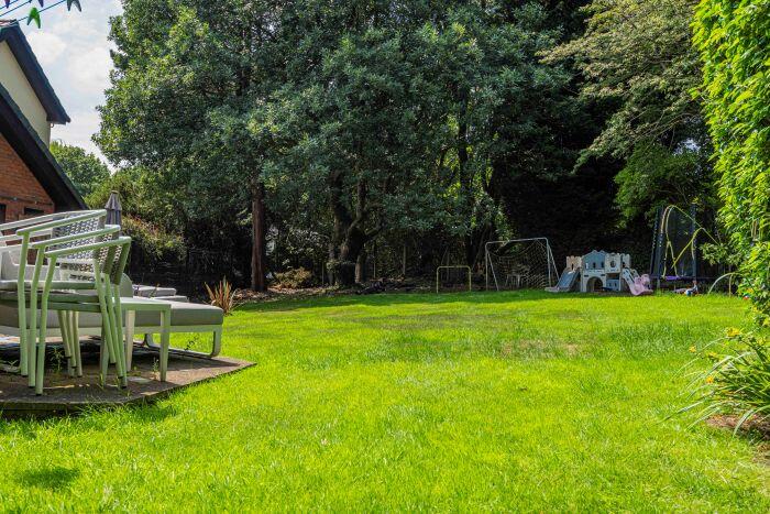 Additional image 46 of 10 Ravenswood Drive, Heaton, Bolton, BL1 5AJ