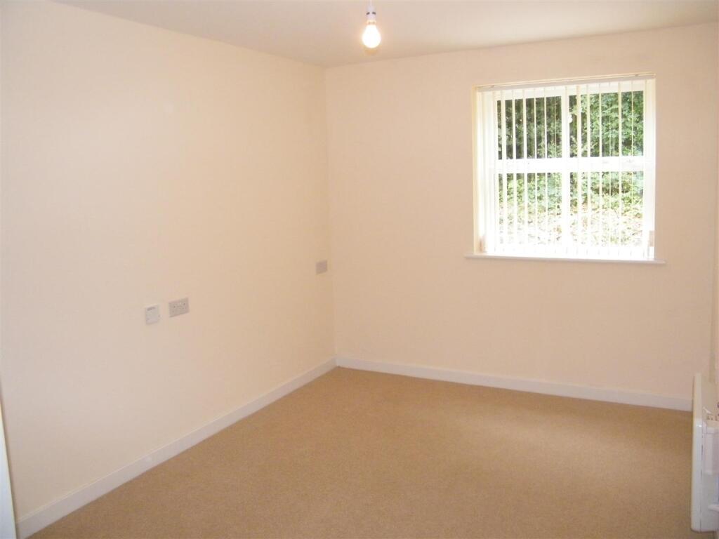 Additional image 5 of Clarendon Gardens, Bromley Cross, BL7