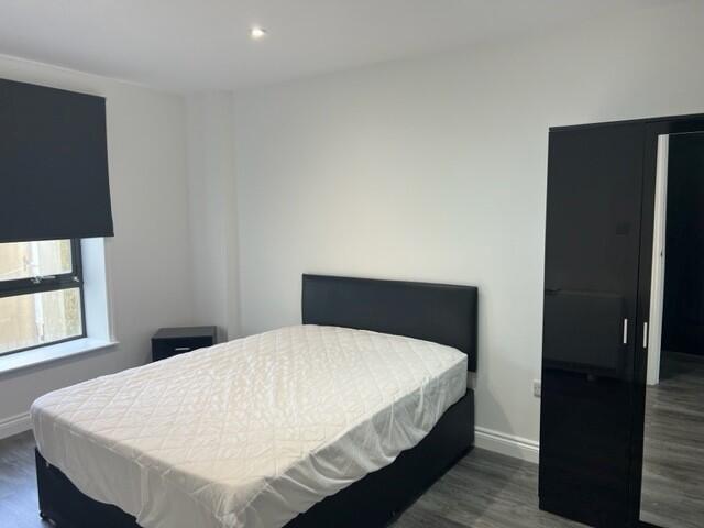 Additional image 7 of Queens Square