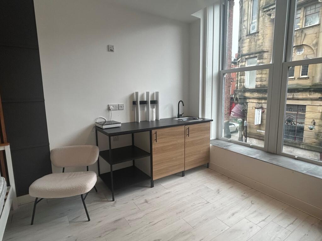 Additional image 3 of Flat 18, 21 Silver Street