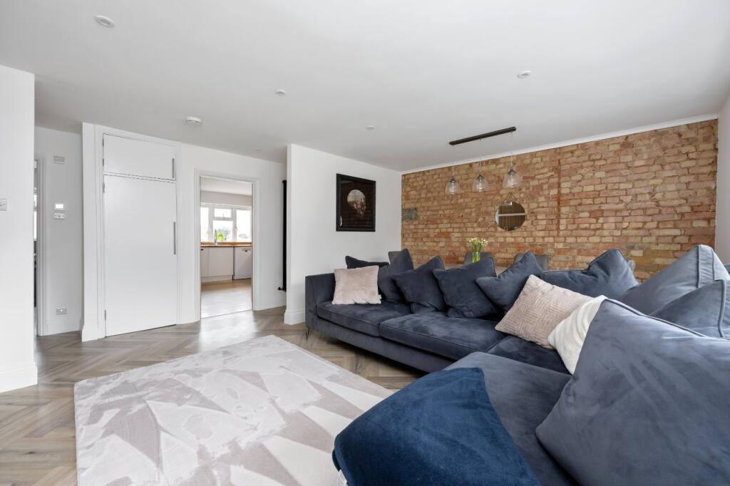 Additional image 3 of Loyal Parade, Brighton, BN1