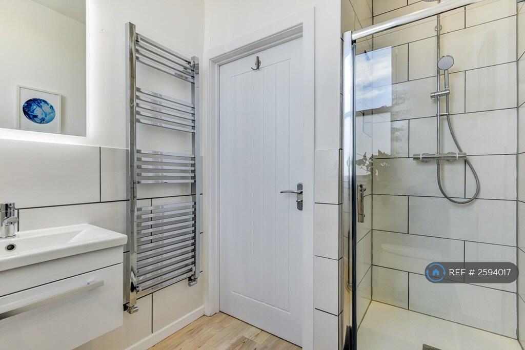 Additional image 10 of Shelley Cottage, Worthing, BN11