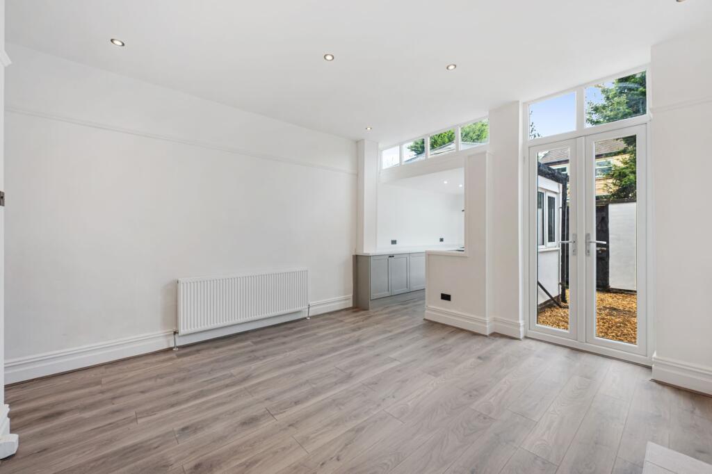 Additional image 8 of Shilton Street, Ramsbottom, BL0 | 4-Bed Terraced with, Open-Plan Kitchen/Diner & Well-Proportioned Bedrooms