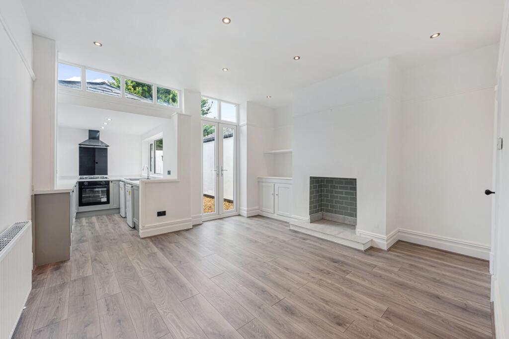 Additional image 25 of Shilton Street, Ramsbottom, BL0 | 4-Bed Terraced with, Open-Plan Kitchen/Diner & Well-Proportioned Bedrooms